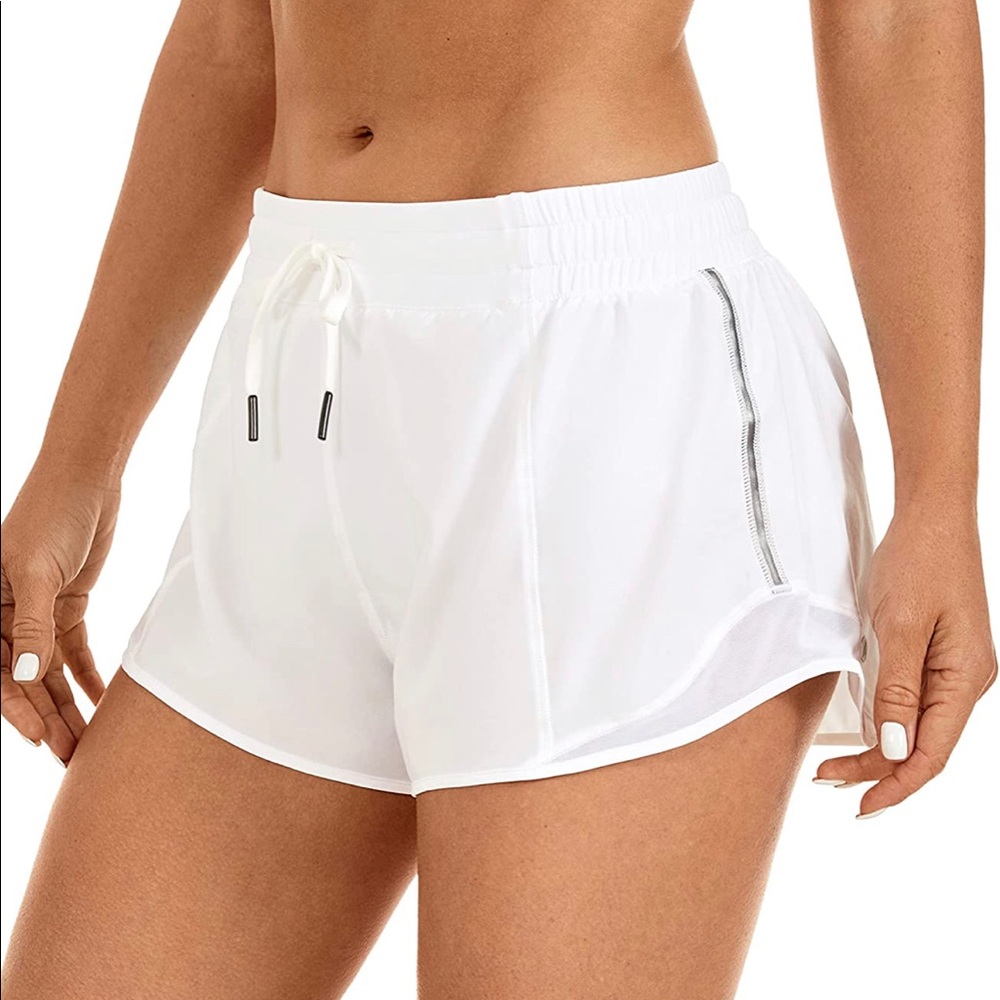 white hotty hot dupe, xs, 2.5 inseam